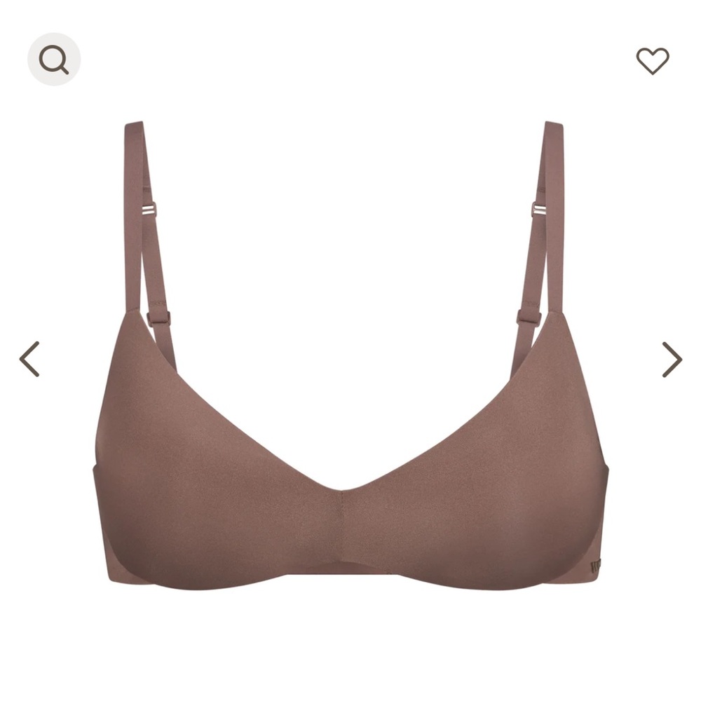 NWT Skims wireless form push up plunge bra 30D
